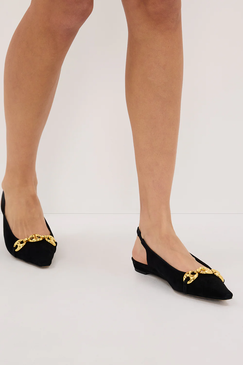 ALIAS MAE BLACK SUEDE HARRIET FLAT - Gamepaces