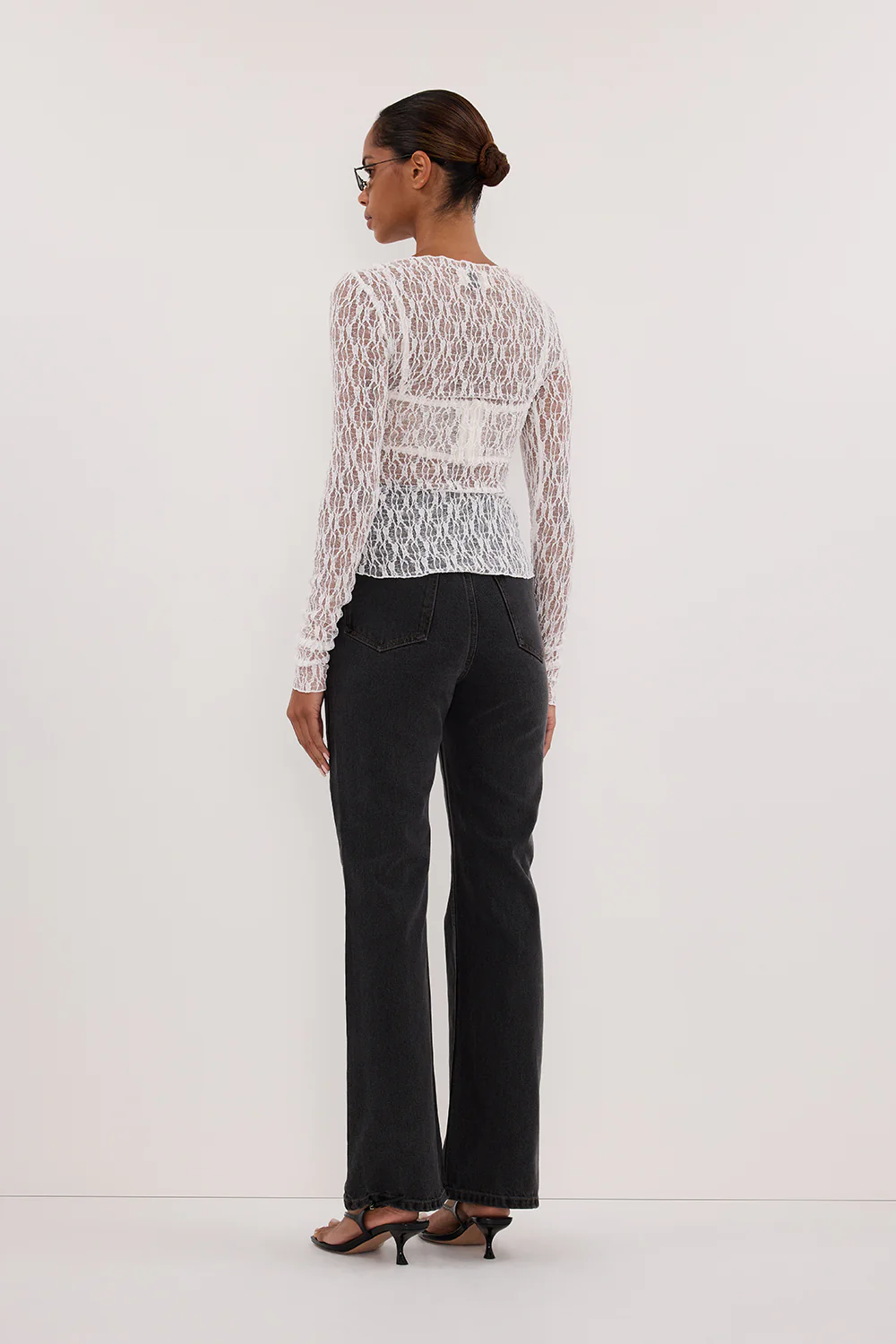 LIZZIE WHITE LACE LONG SLEEVE TOP - Gamepaces