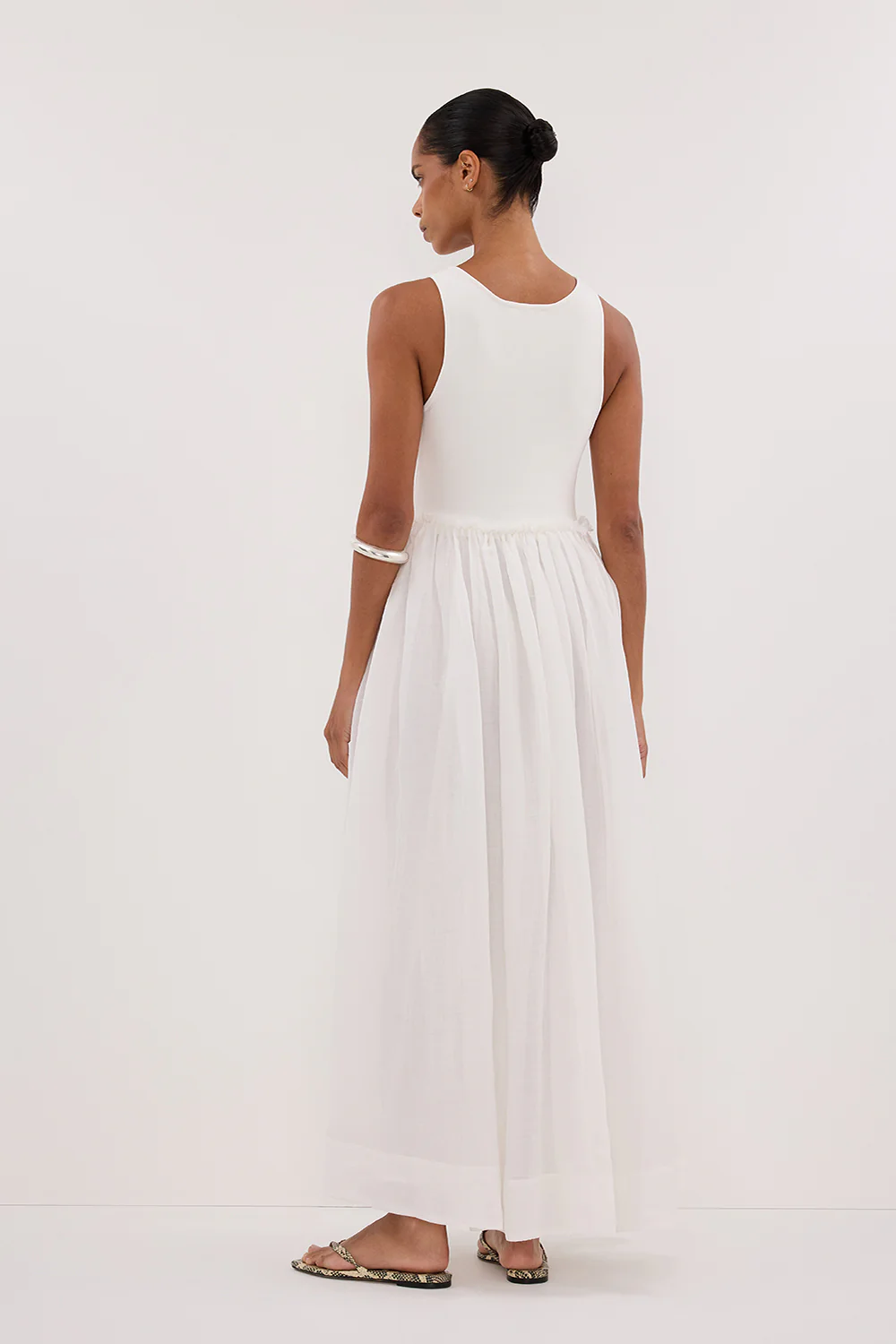 APRIL WHITE HYBRID KNIT MIDI DRESS - Gamepaces