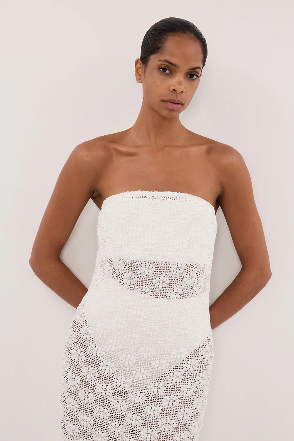 AGNES WHITE STRAPLESS CROCHET MAXI DRESS - Gamepaces