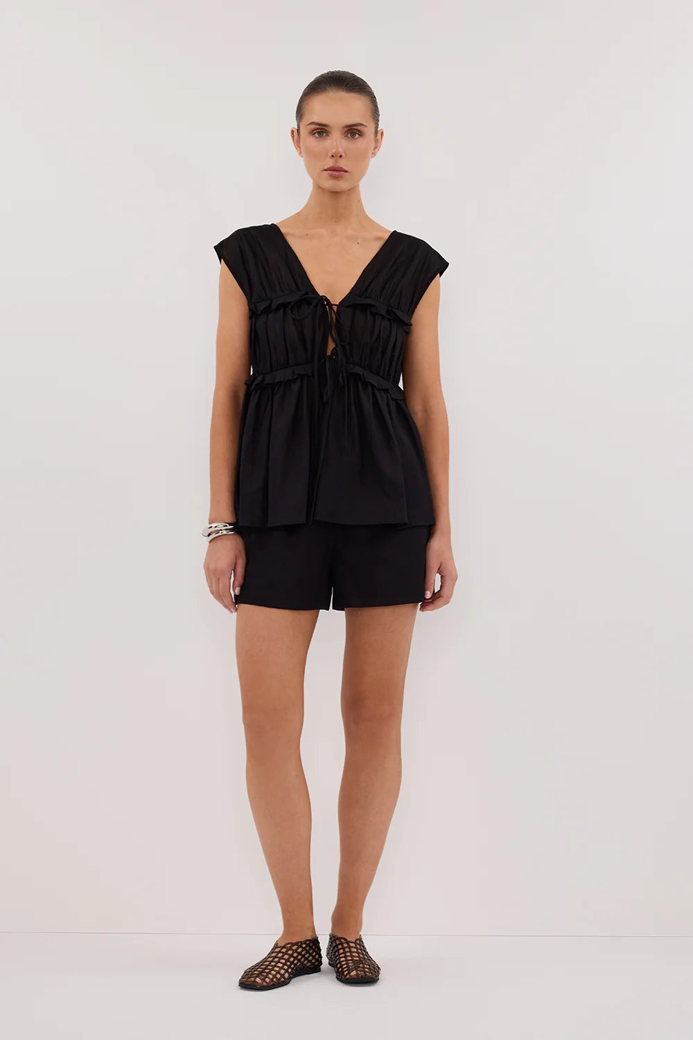 QUINN BLACK LINEN RUFFLE TOP - Gamepaces