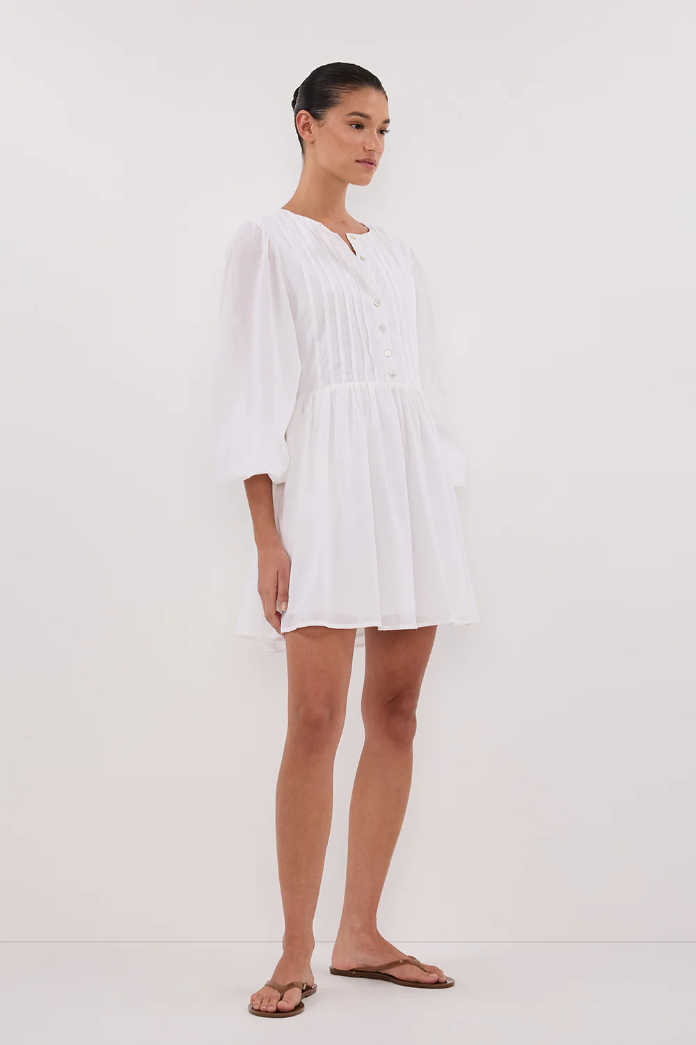LARS WHITE BUTTON LONG SLEEVE LINEN MINI DRESS - Gamepaces