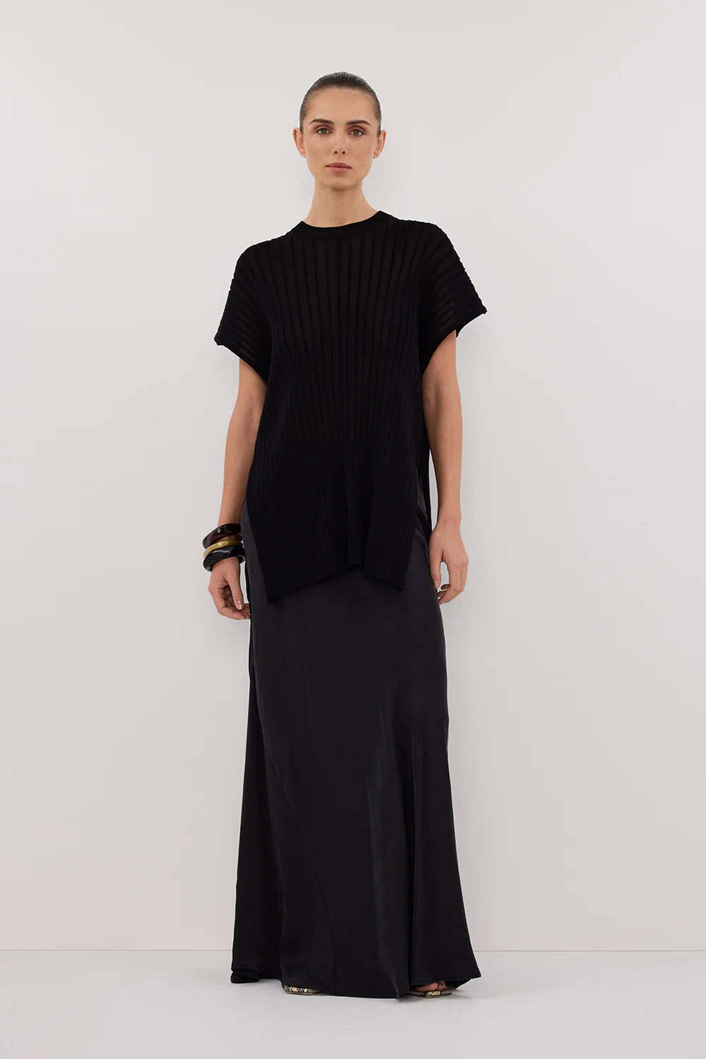 JADE BLACK SLEEVELESS KNIT TOP - Gamepaces