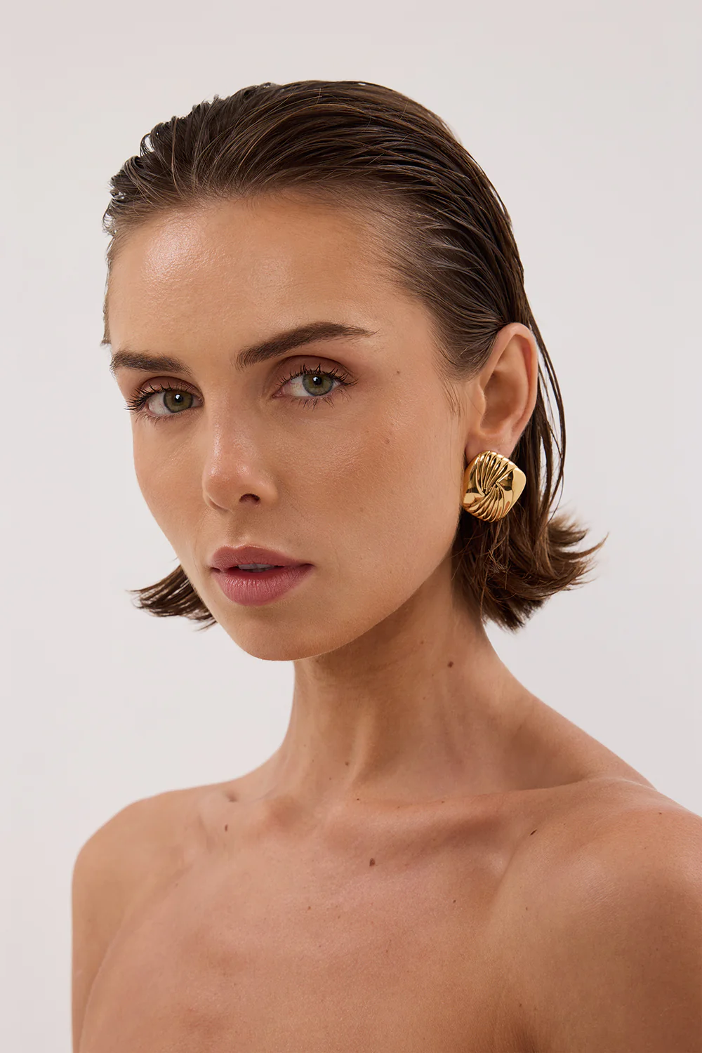 HEAVEN MAYHEM TABI EARRING GOLD - Gamepaces