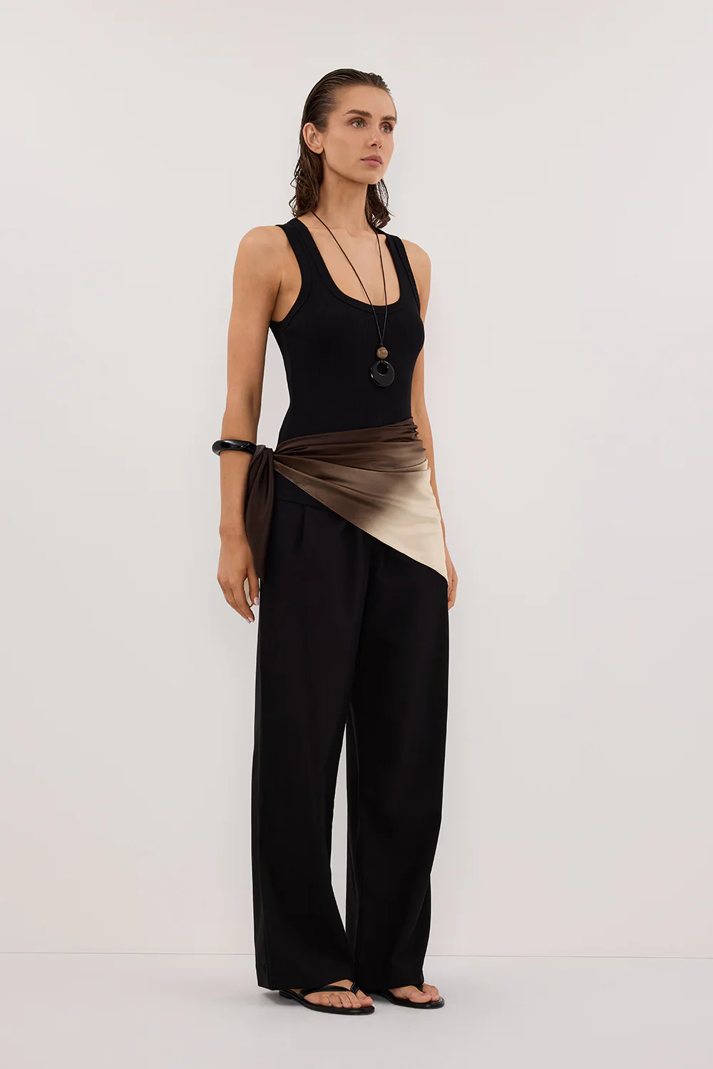 CLARA BLACK SCOOP NECK TANK TOP - Gamepaces