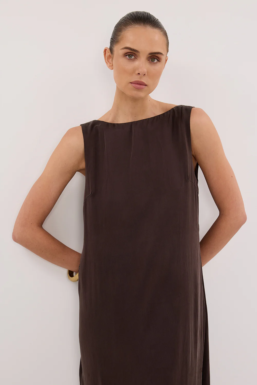 LAYLA BITTER CHOC SILK MIDI DRESS - Gamepaces
