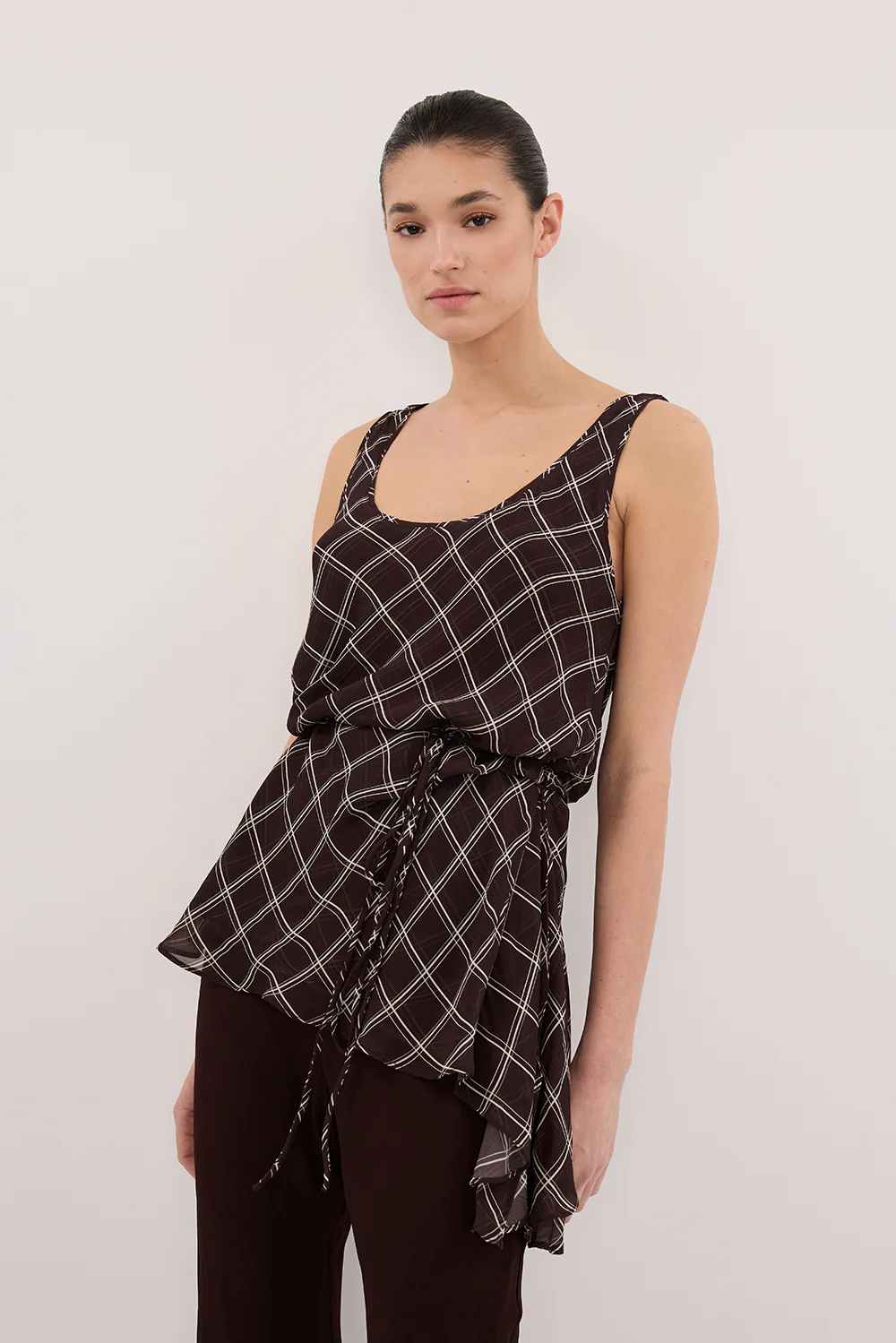 ARLINGTON CHOC SLEEVELESS CAMI TOP - Gamepaces