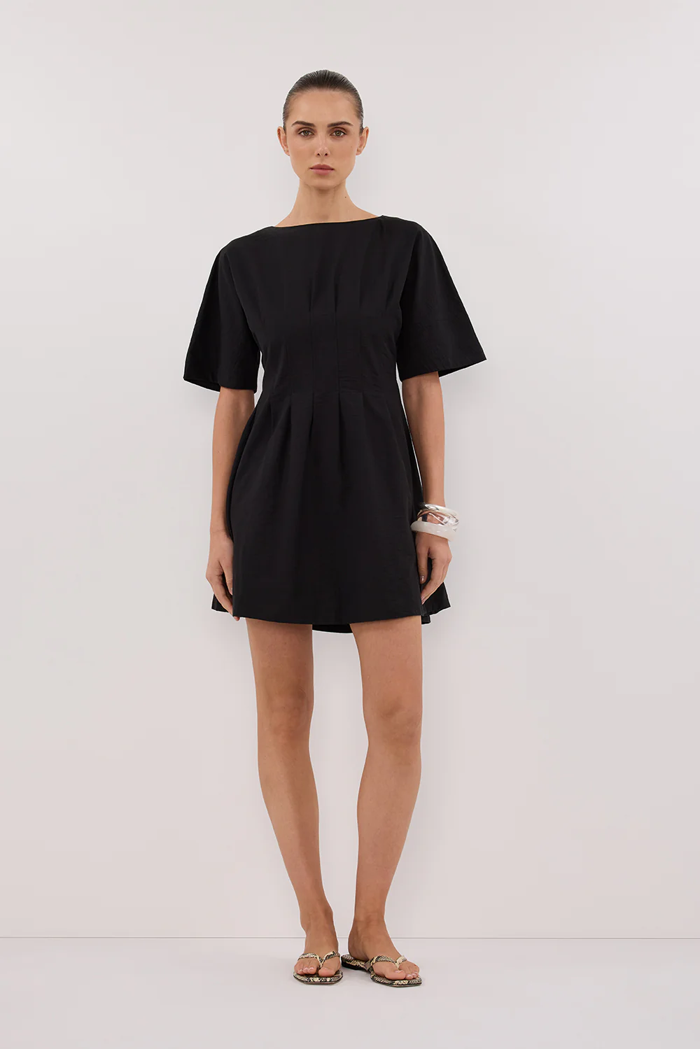 DAPHNE BLACK SLEEVED MINI DRESS - Gamepaces