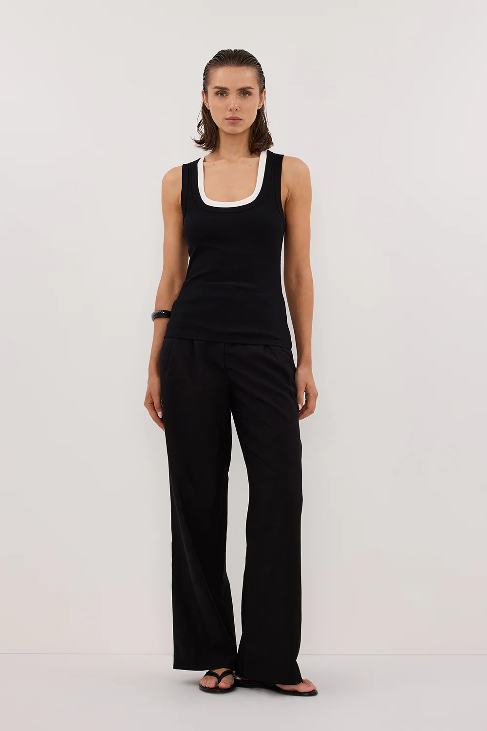 CLARA BLACK SCOOP NECK TANK TOP - Gamepaces