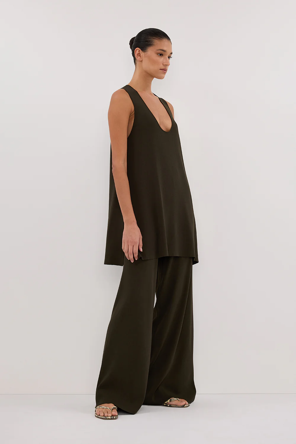 RAY FOREST SCOOP LONGLINE TOP - Gamepaces