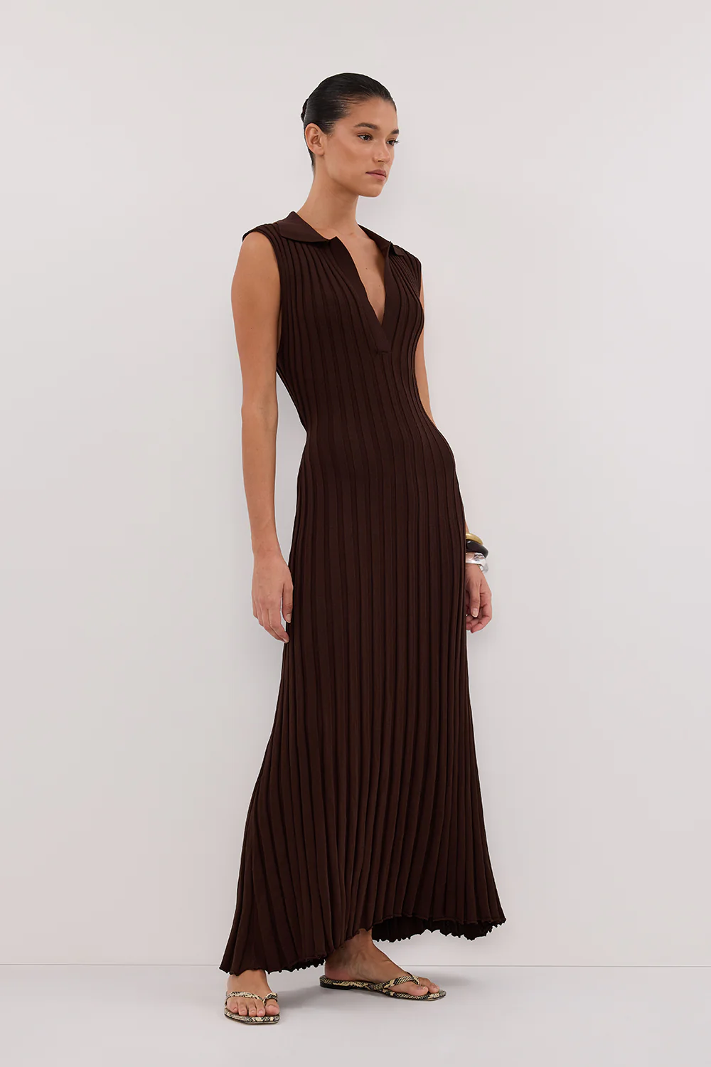 HAL CHOC SLEEVELESS KNIT MAXI DRESS - Gamepaces
