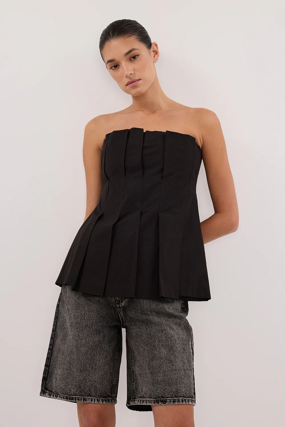 BAMBI WASHED BLACK BERMUDA DENIM SHORT - Gamepaces