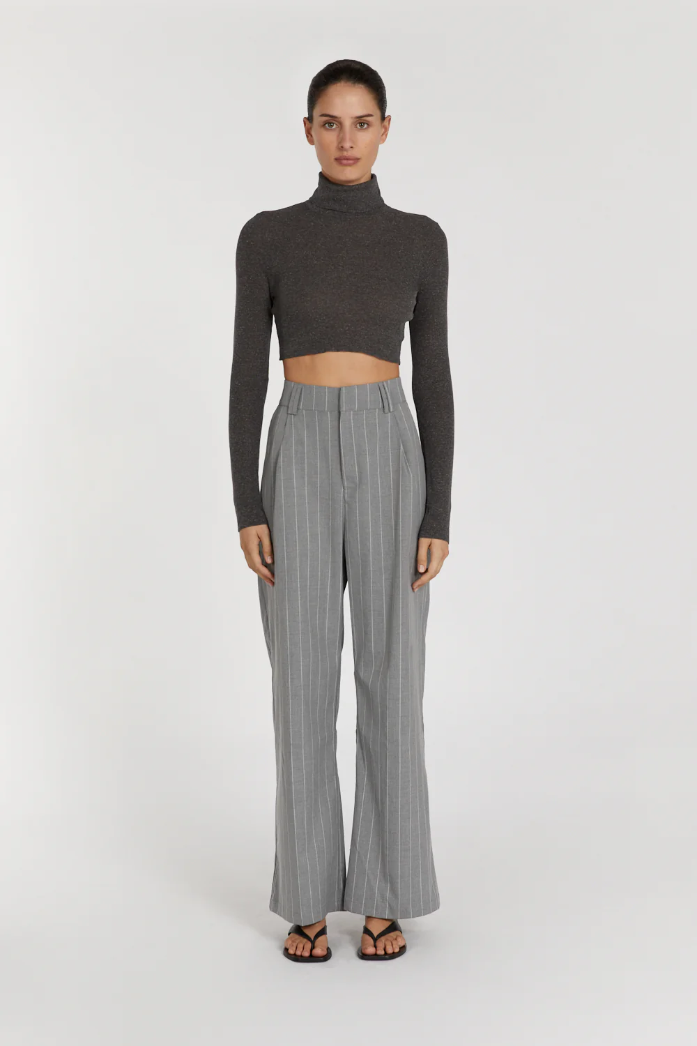 TANNER CHARCOAL KNIT CROP TOP - Gamepaces