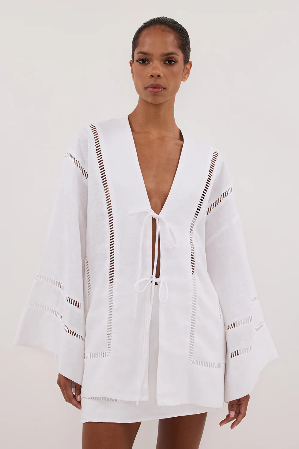 LINDSAY WHITE LINEN KIMONO TOP - Gamepaces