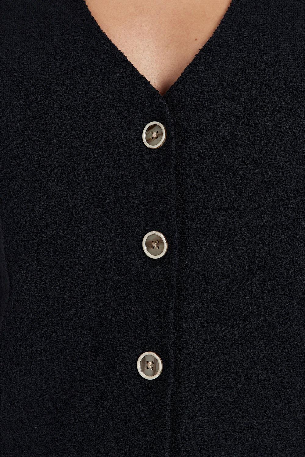 LISA BLACK TAILORED KNIT VEST - Gamepaces