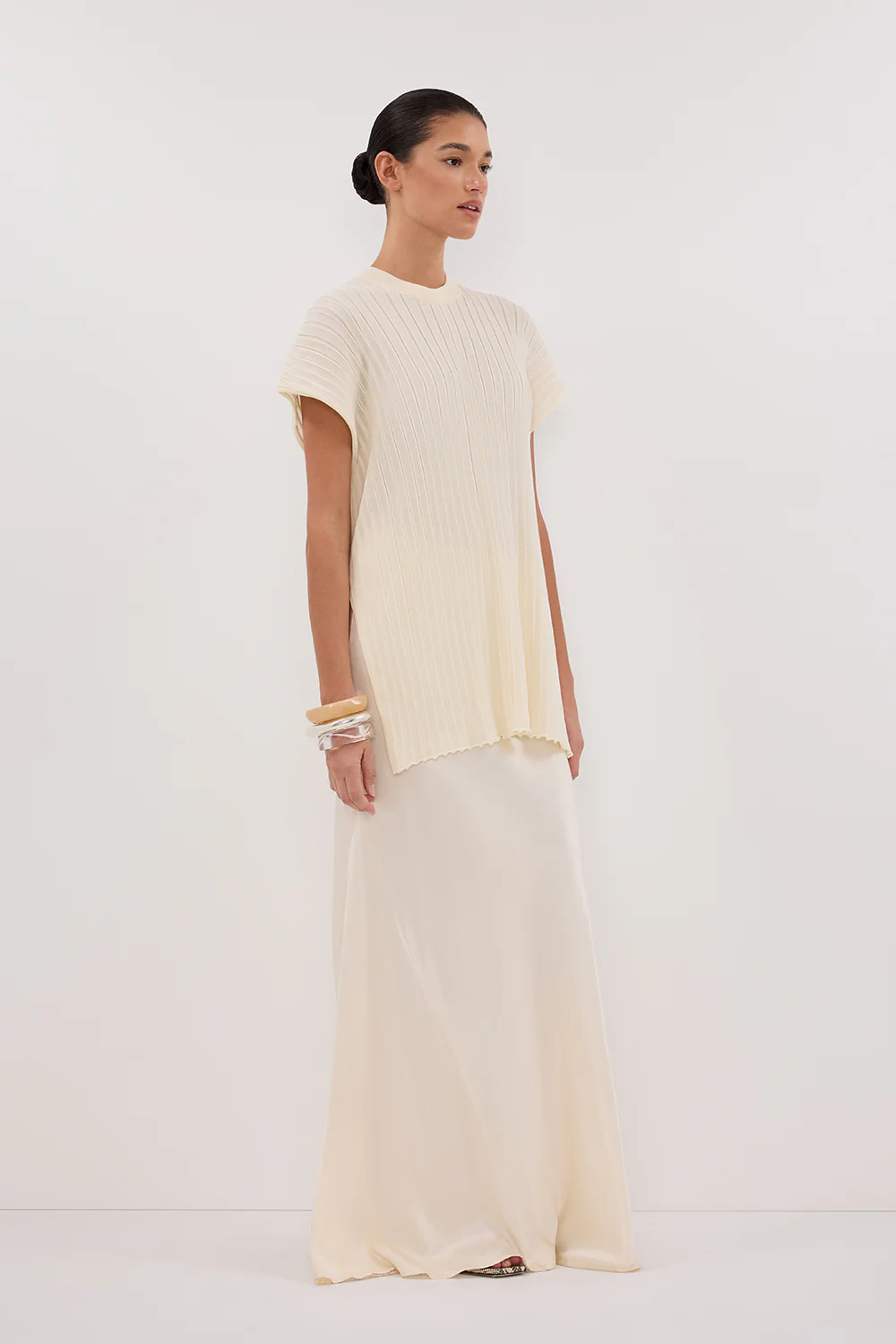 JADE CREAM SLEEVELESS KNIT TOP - Gamepaces